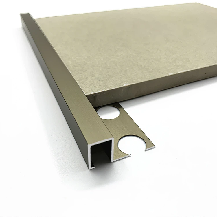 Vierkante tegelversieringen